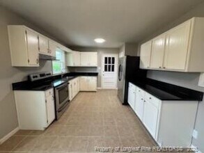 5627 Carson Dr in Fayetteville, NC - Building Photo - Building Photo