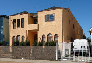 1155 Kenmore Ave in Los Angeles, CA - Building Photo - Building Photo