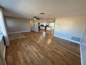 121 Carlisle Ave NW in Port Charlotte, FL - Building Photo - Building Photo