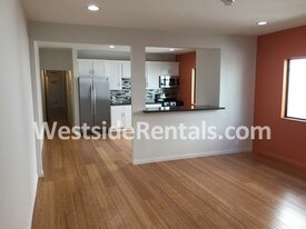 453 S Chicago St, Unit 453 1/2 in Los Angeles, CA - Building Photo