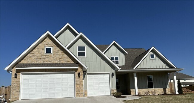 property at 2705 S 20th Pl