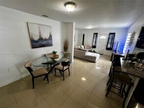 1715 NW 180th Terrace in Miami Gardens, FL - Building Photo - Building Photo