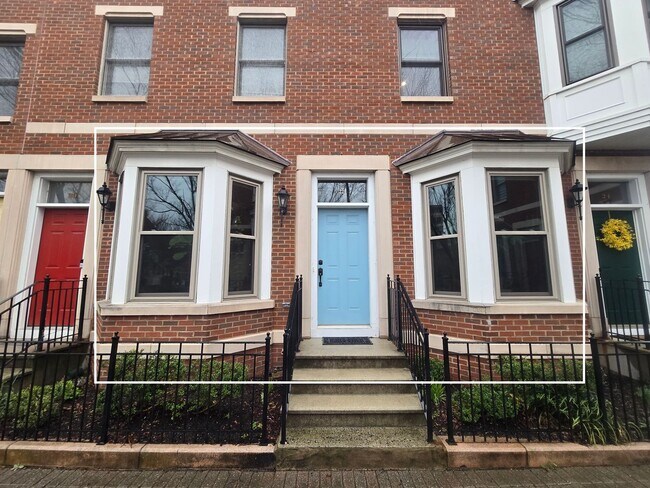 22 Hiram Square in New Brunswick, NJ - Building Photo - Building Photo