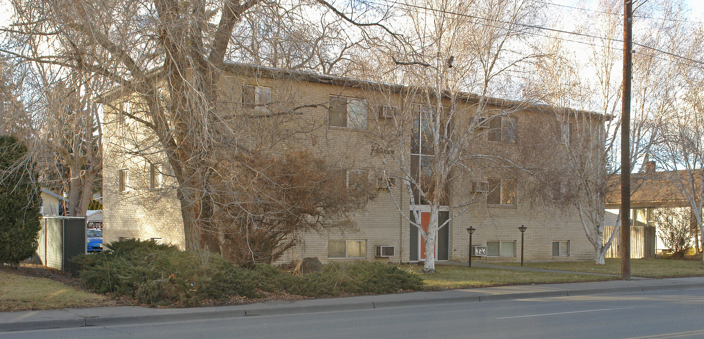 620 S 16th Ave in Yakima, WA - Building Photo