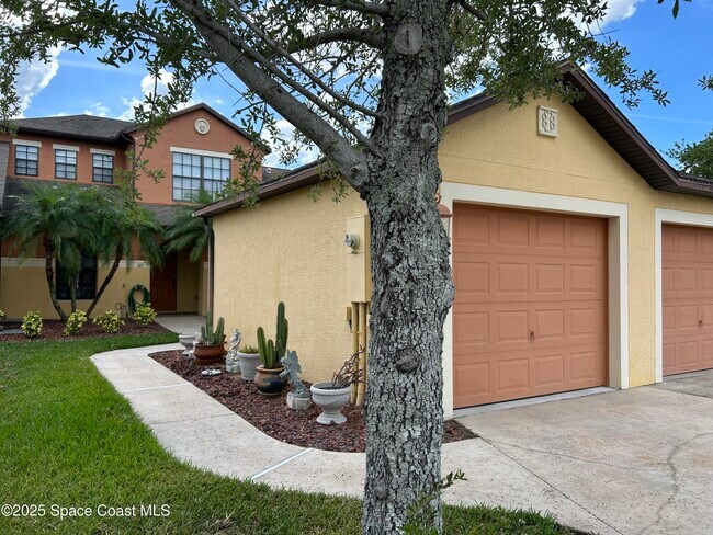 1160 Luminary Cir in Melbourne, FL - Building Photo - Building Photo