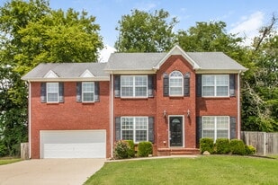 2814 Tyler Ct in Spring Hill, TN - Building Photo