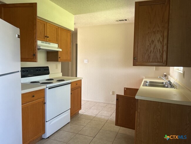 903 N Main St in Copperas Cove, TX - Building Photo - Building Photo