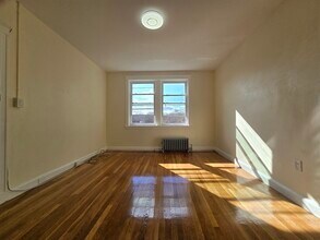 183 Kent St in Brookline, MA - Building Photo - Building Photo