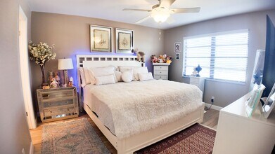 4640 Lucerne Lakes Blvd W in Greenacres, FL - Foto de edificio - Building Photo