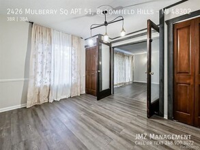 2426 Mulberry Square in Bloomfield Hills, MI - Building Photo - Building Photo