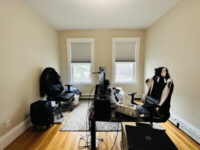 142 Sutherland Rd, Unit 2 in Boston, MA - Foto de edificio