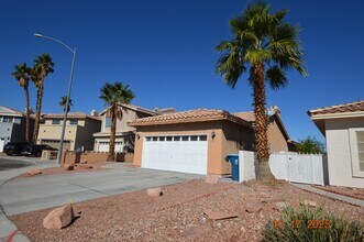 7712 Musical Ln in Las Vegas, NV - Building Photo - Building Photo