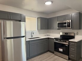 4619 S 16th St in Phoenix, AZ - Building Photo