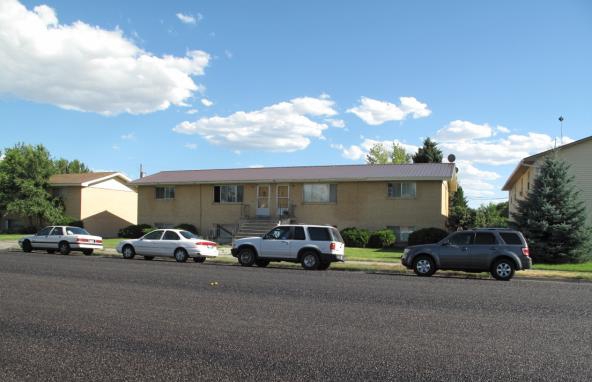 1739 Grandview Dr in Idaho Falls, ID - Foto de edificio - Building Photo