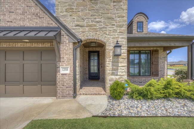 12510 S Maplewood Ave in Bixby, OK - Building Photo - Building Photo