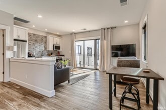 110 E Water St in Newburgh, IN - Building Photo - Building Photo