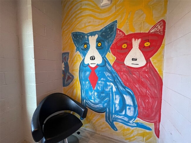 property at 2727 Houston Ave