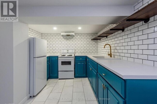 257 E 17th St in Hamilton, ON - Building Photo - Building Photo