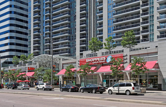 4968-4978 Yonge St in Toronto, ON - Building Photo - Building Photo