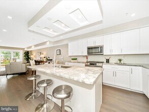 1826 Independence Ave SE in Washington, DC - Building Photo - Building Photo