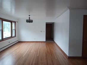 2759 N Rutherford Ave in Chicago, IL - Building Photo - Building Photo