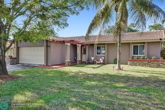 9231 NW 17th St in Coral Springs, FL - Building Photo - Building Photo