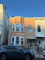 160 Hopkins Ave, Unit 2 in Jersey City, NJ - Building Photo