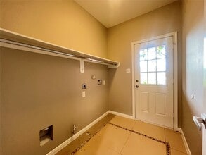 6430 Skyview Dr in Houston, TX - Building Photo - Building Photo