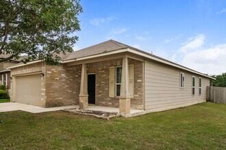 27619 Lasso Bend in San Antonio, TX - Building Photo - Building Photo