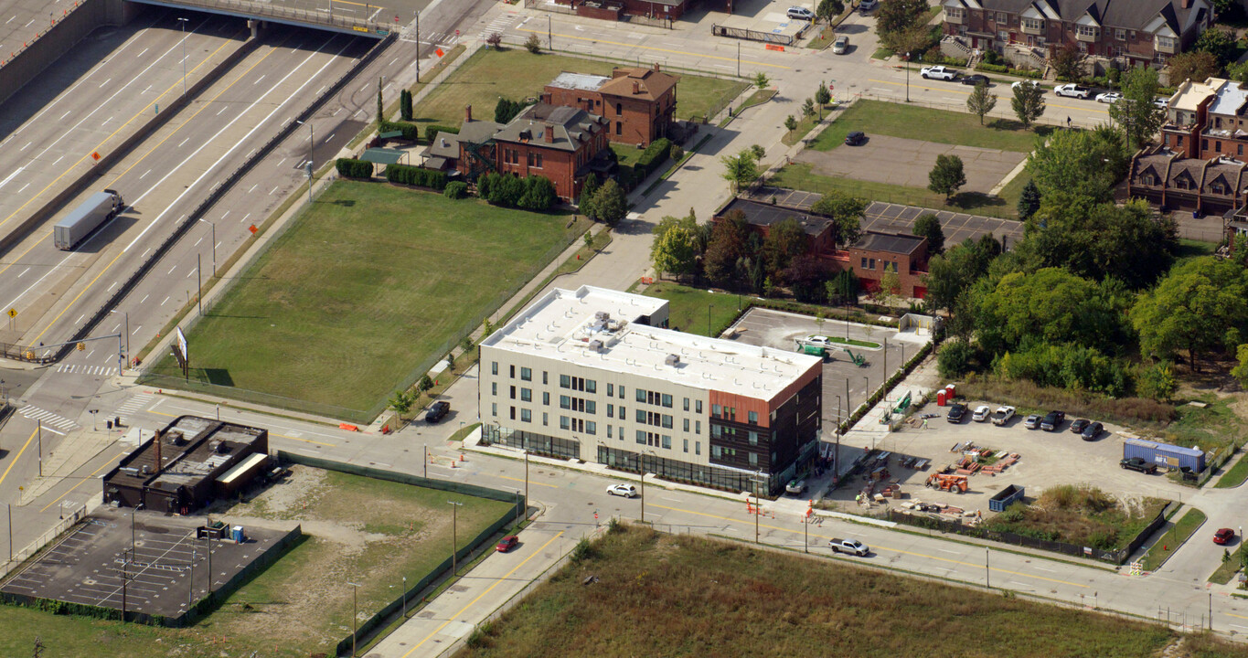 Brush Park Apartments in Detroit, MI - Building Photo