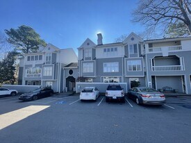 720 Bishops Park Dr in Raleigh, NC - Building Photo