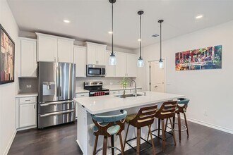 105 Breccia Trl in Liberty Hill, TX - Building Photo - Building Photo