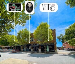 21 E Center St in Fayetteville, AR - Building Photo - Building Photo