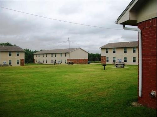 Okemah Village Apartments in Okemah, OK - Foto de edificio