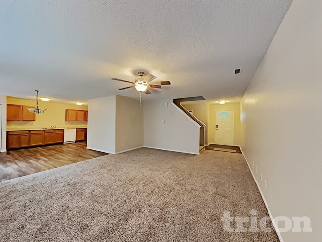 9017 Southernwood Way in Indianapolis, IN - Building Photo - Building Photo