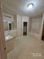 4608 Scarlet Dr E in Crestview, FL - Building Photo