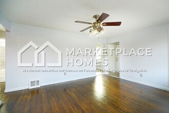 650 Robert Ave in Ferguson, MO - Building Photo - Building Photo