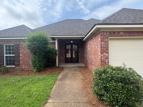 339 Greengate Cir in Brandon, MS - Building Photo - Building Photo