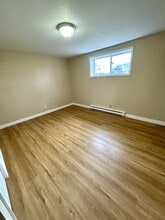 7 Blake Pl in St John's, NL - Building Photo - Building Photo