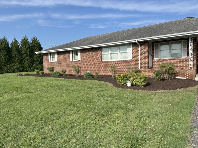 30317 Marva Rd in New Church, VA - Building Photo - Building Photo