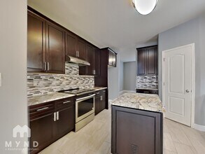 26811 Spiral Canyon in San Antonio, TX - Foto de edificio - Building Photo