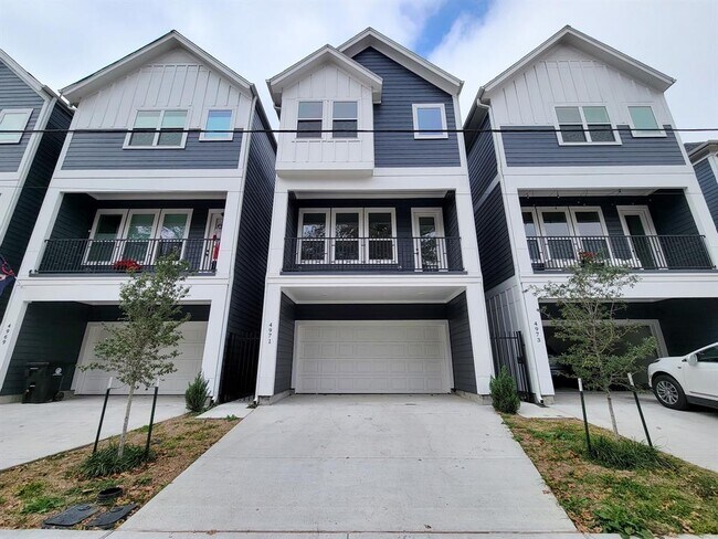 property at 4971 Brinkman St