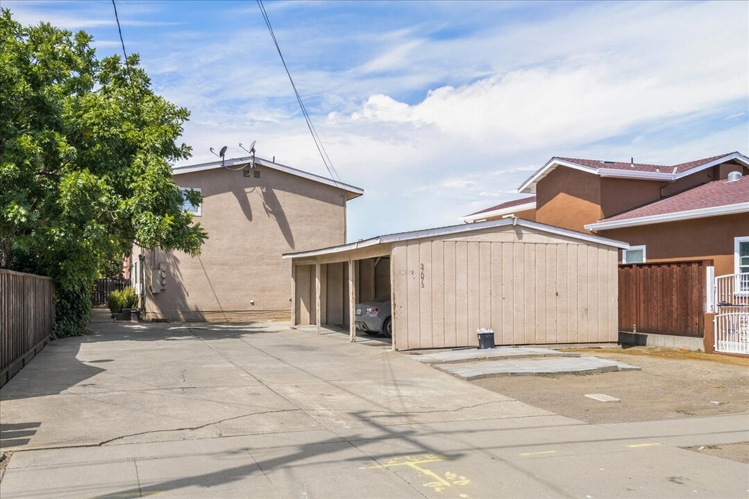 37073 Locust St in Newark, CA - Foto de edificio