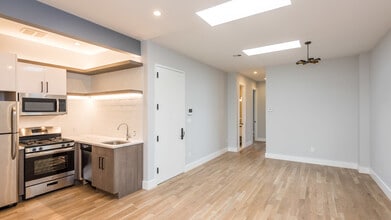 744 Bushwick Ave, Unit 3 in Brooklyn, NY - Building Photo - Building Photo