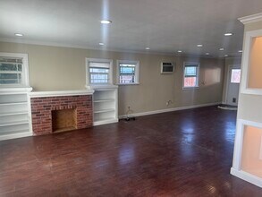 1538 S Towne Ave in Pomona, CA - Foto de edificio - Building Photo