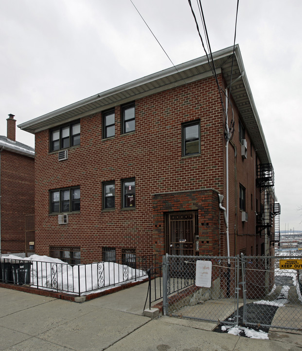 119 Terrace Ave in Jersey City, NJ - Building Photo