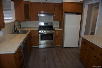 3134 Ward Ln in Wantagh, NY - Building Photo - Building Photo