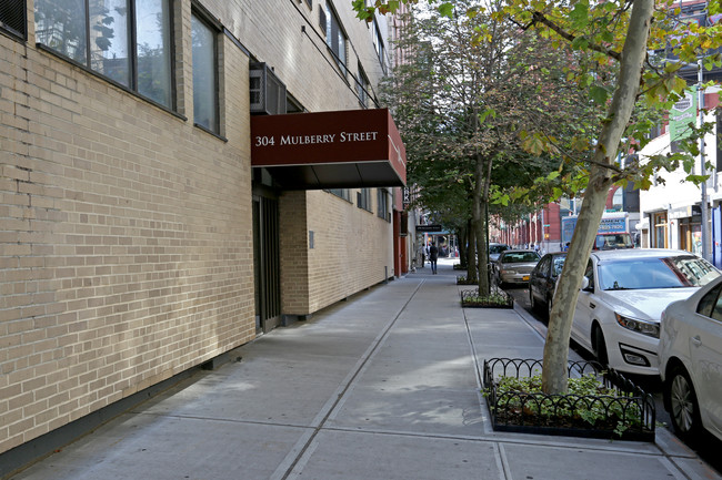 Mulberry North in New York, NY - Building Photo - Building Photo