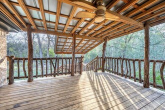 4600 Rivka Cove in Austin, TX - Foto de edificio - Building Photo