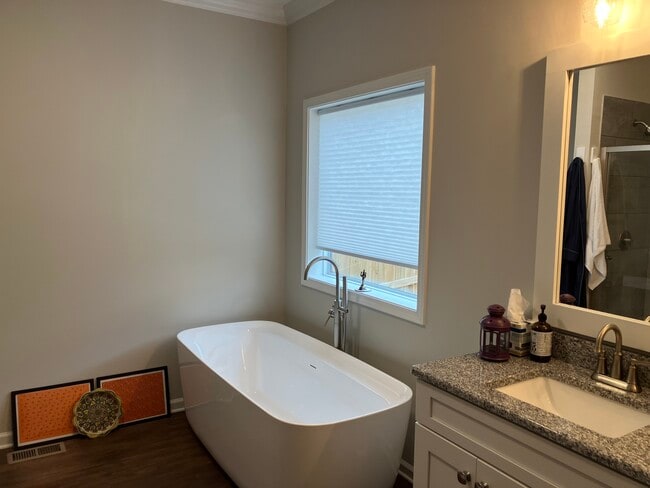 407 6th St in Wake Forest, NC - Foto de edificio - Building Photo